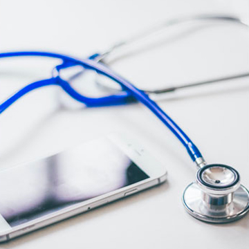 Image d'un stéthoscope et d'un mobile